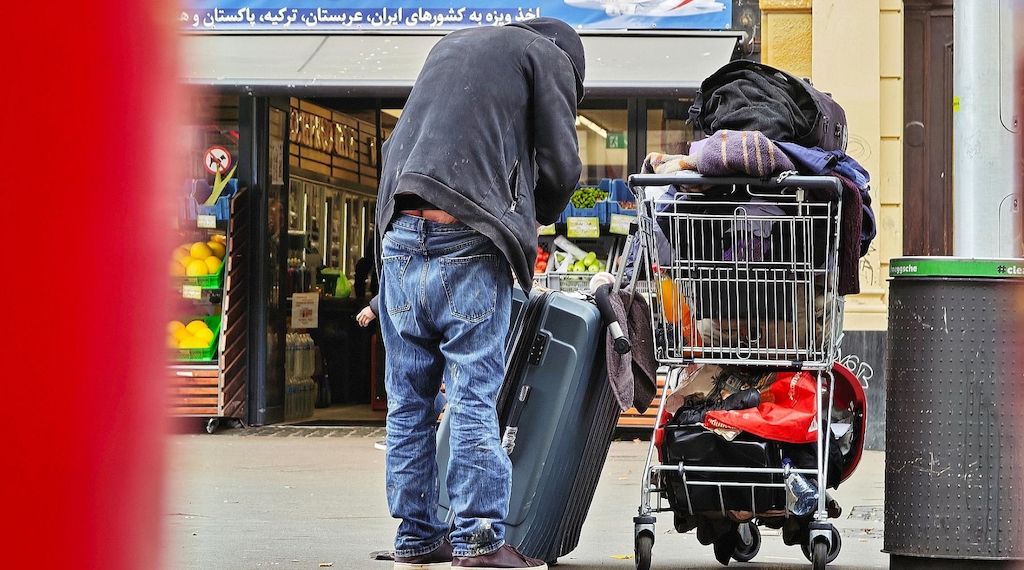 Obdachloser in Bremerhaven von Kindern mit Metallstange bedroht
