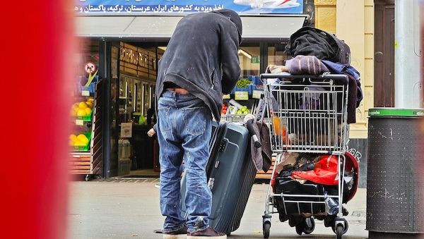 Obdachloser in Bremerhaven von Kindern mit Metallstange bedroht