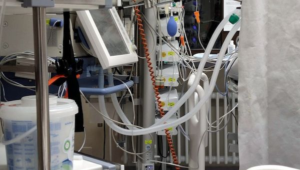 Gesundheitsökonom will höhere Gebühr für Krankenhausaufenthalte