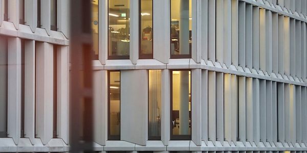 Unternehmen bauen wieder mehr Stellen ab