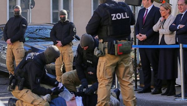 Regierung richtet Kampf gegen organisierte Kriminalität neu aus