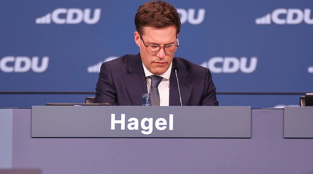 Warken nimmt Hagel wegen umstrittenem Video in Schutz