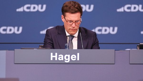 Warken nimmt Hagel wegen umstrittenem Video in Schutz