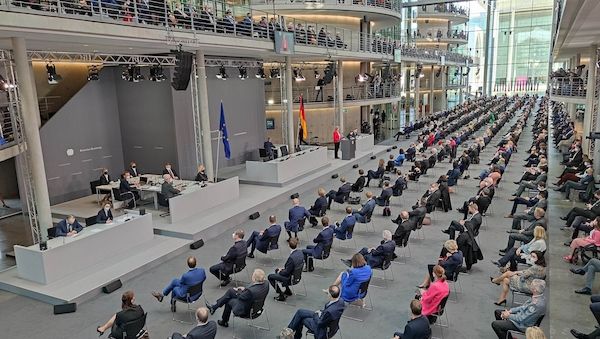 Bundespräsidentenwahl findet am 30. Januar 2027 statt
