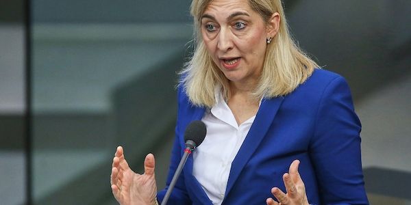 Warken will Eizellenspende per Parlamentsvorstoß legalisieren