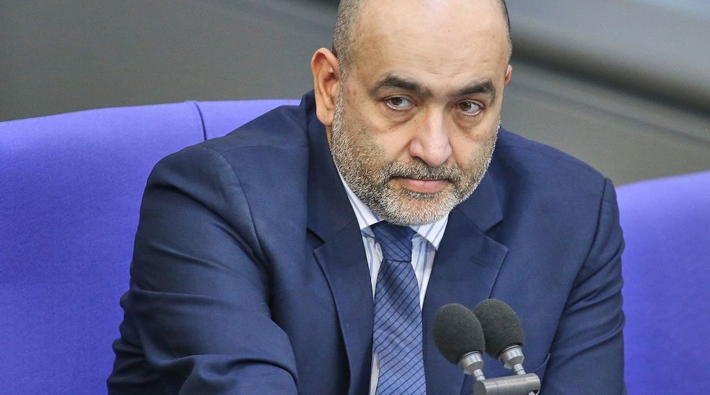 Nouripour will mehr "Beinfreiheit" für Grünen-Spitze