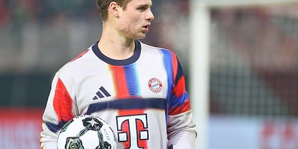 1. Bundesliga: Bayern gewinnen in Dortmund