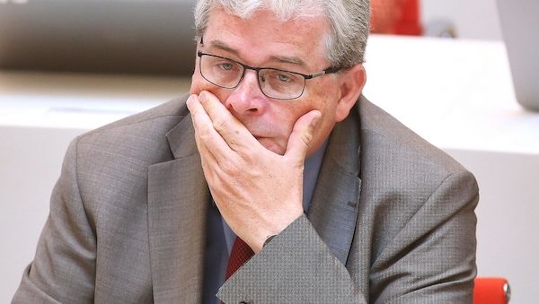 BSW-Geschäftsführer Peschel kritisiert "Gezerre um Ministerposten"