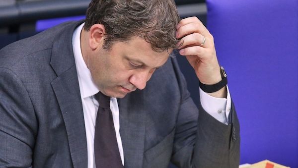 Klingbeil: "Beobachten Risiken für die Märkte genau"