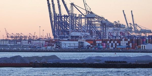 Umfrage: Knappe Mehrheit für härtere Gangart der EU im Zollstreit