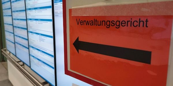 Immer mehr Flüchtlinge klagen gegen Asylbescheid