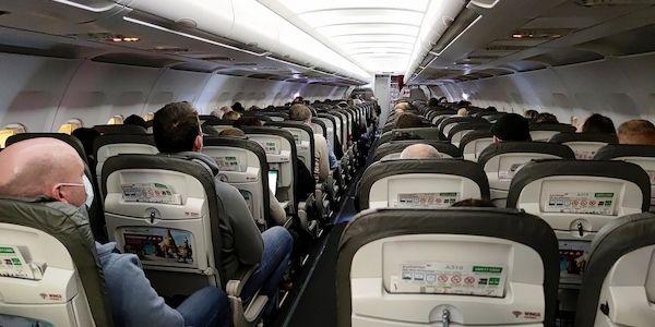 OLG: Fluggäste haben bei Corona-Ausfall Anspruch auf spätere Beförderung