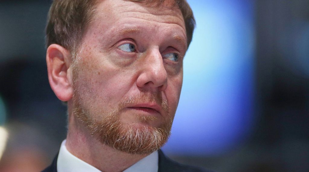 Kretschmer drängt auf mehr Engagement für Bürokratieabbau