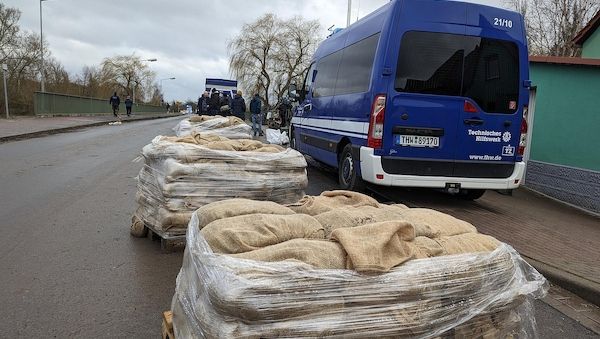 Unternehmen in NRW engagieren sich häufiger im Katastrophenschutz