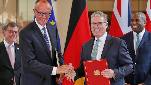 Bundestag billigt "Freundschaftsvertrag" mit Großbritannien