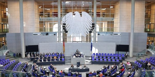 Bundestag stimmt für Aufnahme des Wolfs ins Jagdrecht