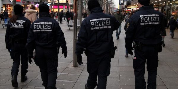 Vier Jugendliche in Berlin-Pankow beraubt – Polizei ermittelt nach Fan-Gewalt