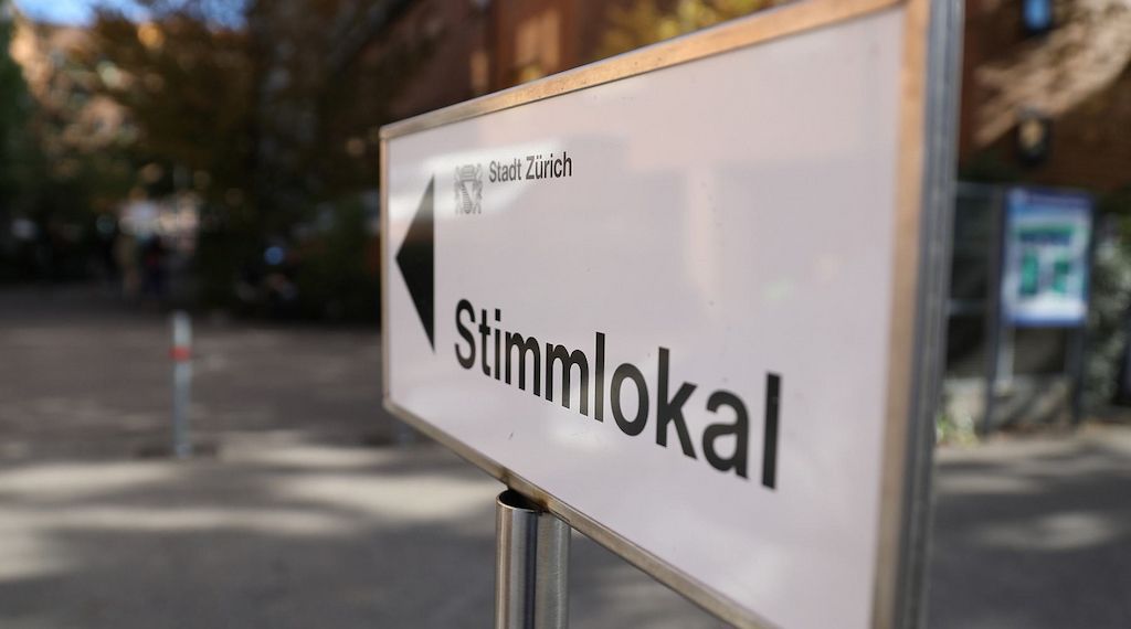 Schweizer stimmen gegen drastische Kürzung des Rundfunkbeitrags