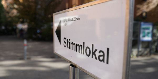 Schweizer stimmen gegen drastische Kürzung des Rundfunkbeitrags