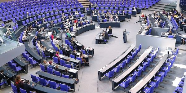 Bundestag will sich Tempo bei Sozialreformen nicht diktieren lassen