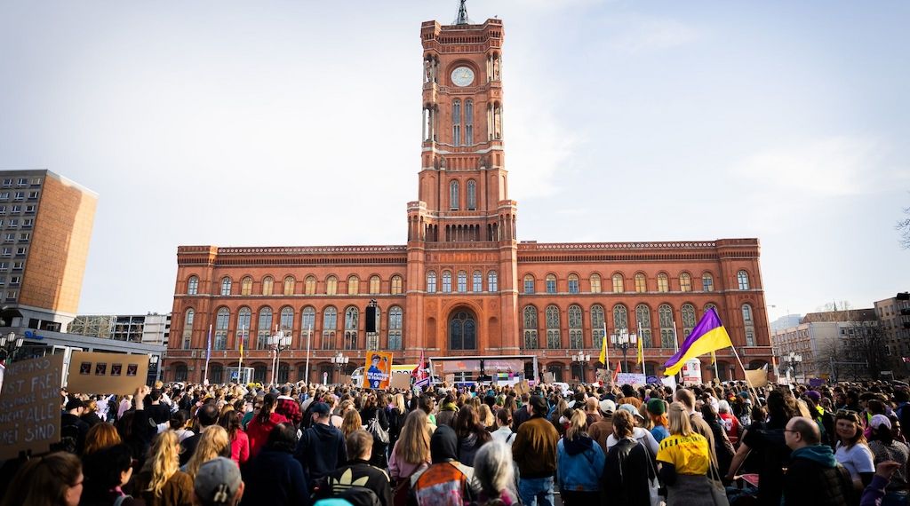 Berlin: Zehntausende fordern mehr Rechte für Frauen