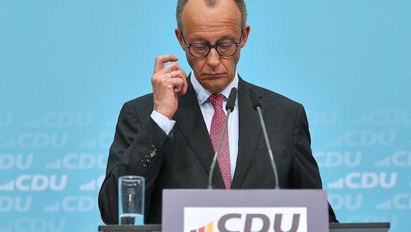 Regierung rechnet mit Wachstumsdämpfer - Reformpaket auf der Kippe