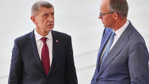 Merz sieht Tschechien auch unter Babis als "engen Partner"