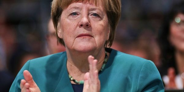 EU-Parlament: Merkel soll Europäischen Verdienstorden erhalten