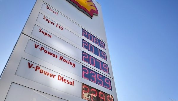 Hubig will Spritpreis-Erhöhungen nur noch einmal täglich