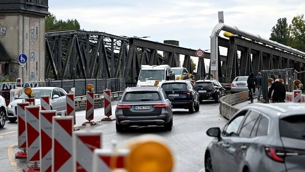 Berliner-Elsenbrücke bald beidseitig zweispurig
