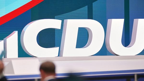 CDU kritisiert Verzögerung bei Sanierung der Bahnstrecke Hamburg-Berlin