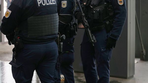Bundespolizeigewerkschaft warnt vor iranischen Terrorzellen