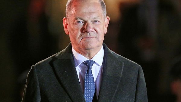 Scholz hat Erinnerungen von Merkel noch nicht gelesen