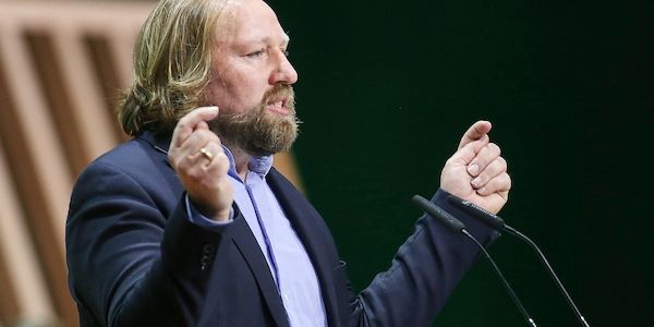 Hofreiter will zwischenstaatlichen Fonds zur Ukraine-Finanzierung