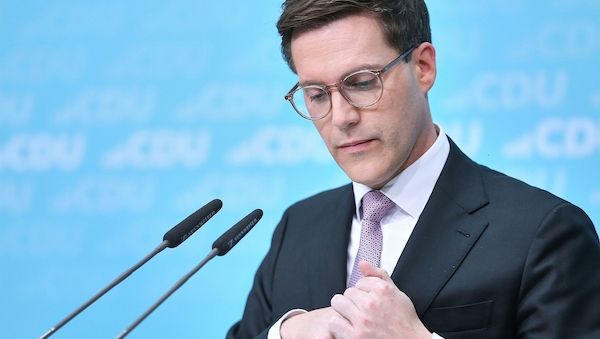 Dröge stellt sich im Streit um Hagel-Video vor Fraktionskollegin