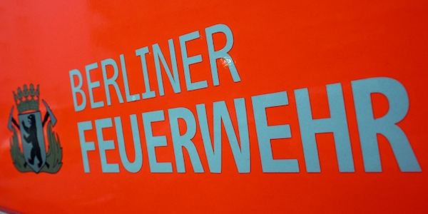 Nächtlicher Wohnungsbrand in Neukölln – ein Verletzter