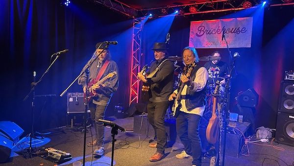 Rockband Ossternhagen sorgt für unvergessliche musikalische Momente!