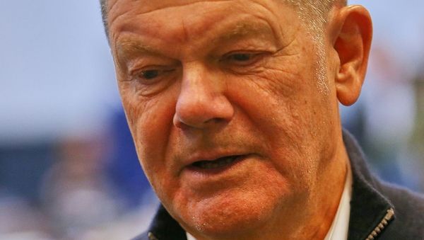 Scholz nennt Habermas seine "intellektuelle und moralische Instanz"