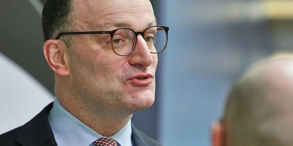 Spahn: Chatgruppe mit AfD im EU-Parlament "muss Konsequenzen haben"