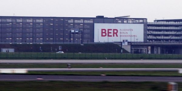 Warnstreik: Flughafen BER stellt am Mittwoch Flugverkehr ein