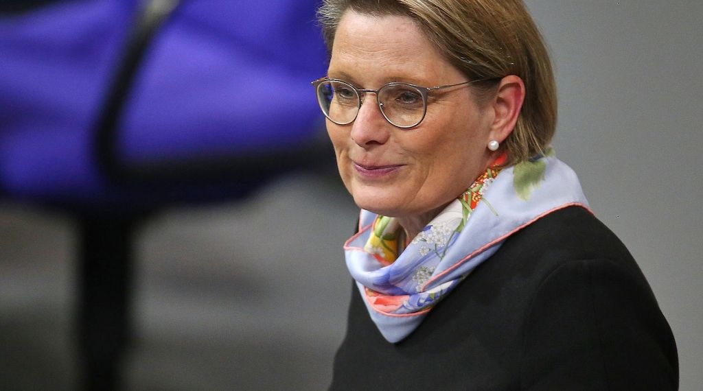 Justizministerin will "Nur Ja heißt Ja"-Regelung bei Jugendlichen