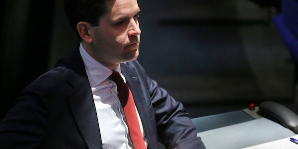 Winkel fordert stärkere Kontrolle des Finanzministers