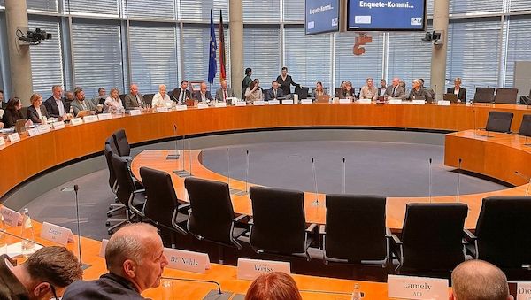 Corona-Aufarbeitung: Forderung nach besserer Pandemie-Vorsorge