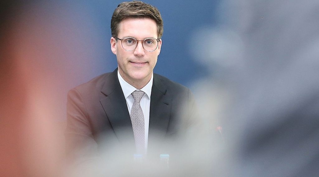 Alice Schwarzer erteilt Manuel Hagel Absolution - "kein Sexismus"