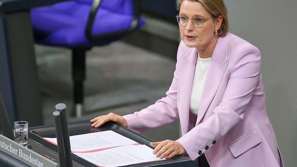 Union setzt Justizministerin in Debatte um Deepfakes unter Druck