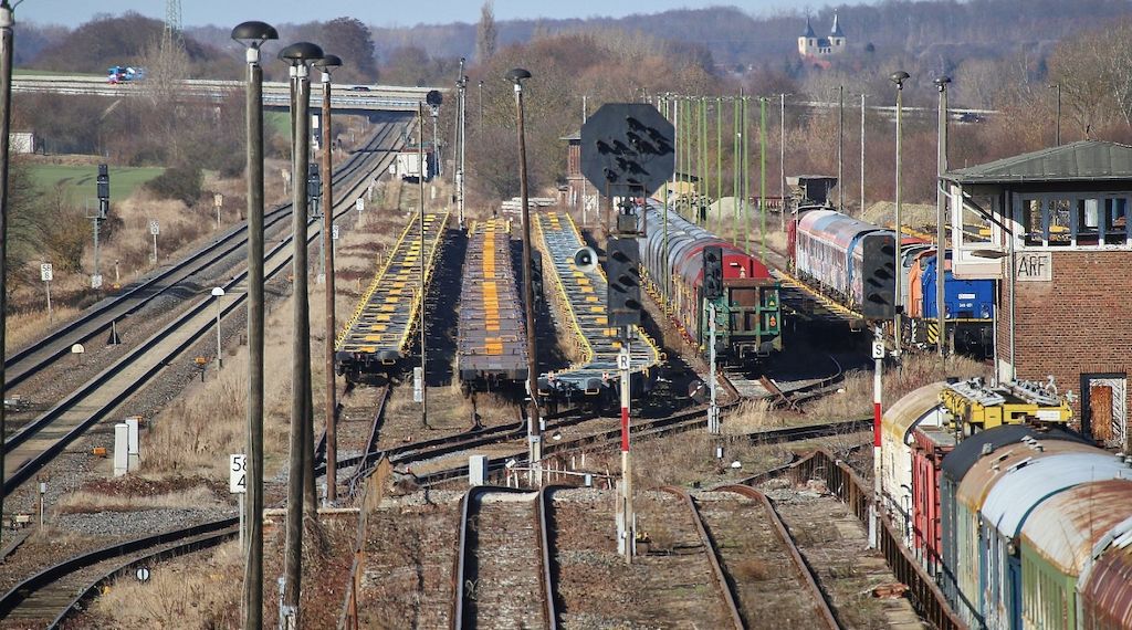 Verkehrsministerium will EuGH-Urteil zu Trassenpreisbremse prüfen