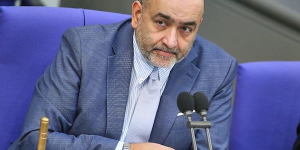 Nouripour fordert Kampf gegen iranische Strukturen in Deutschland