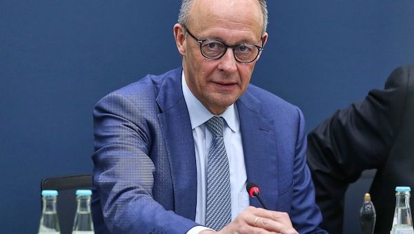 Merz hat am Sonntag "eine gute halbe Stunde" mit Trump telefoniert