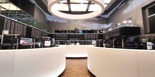 Dax legt deutlich zu - Preise für Öl und Gas fallen kräftig