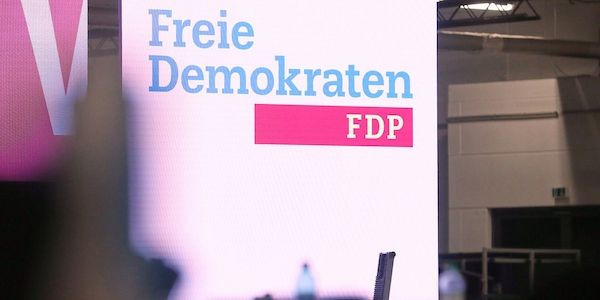 Strack-Zimmermann sucht Partner für FDP-Doppelspitze